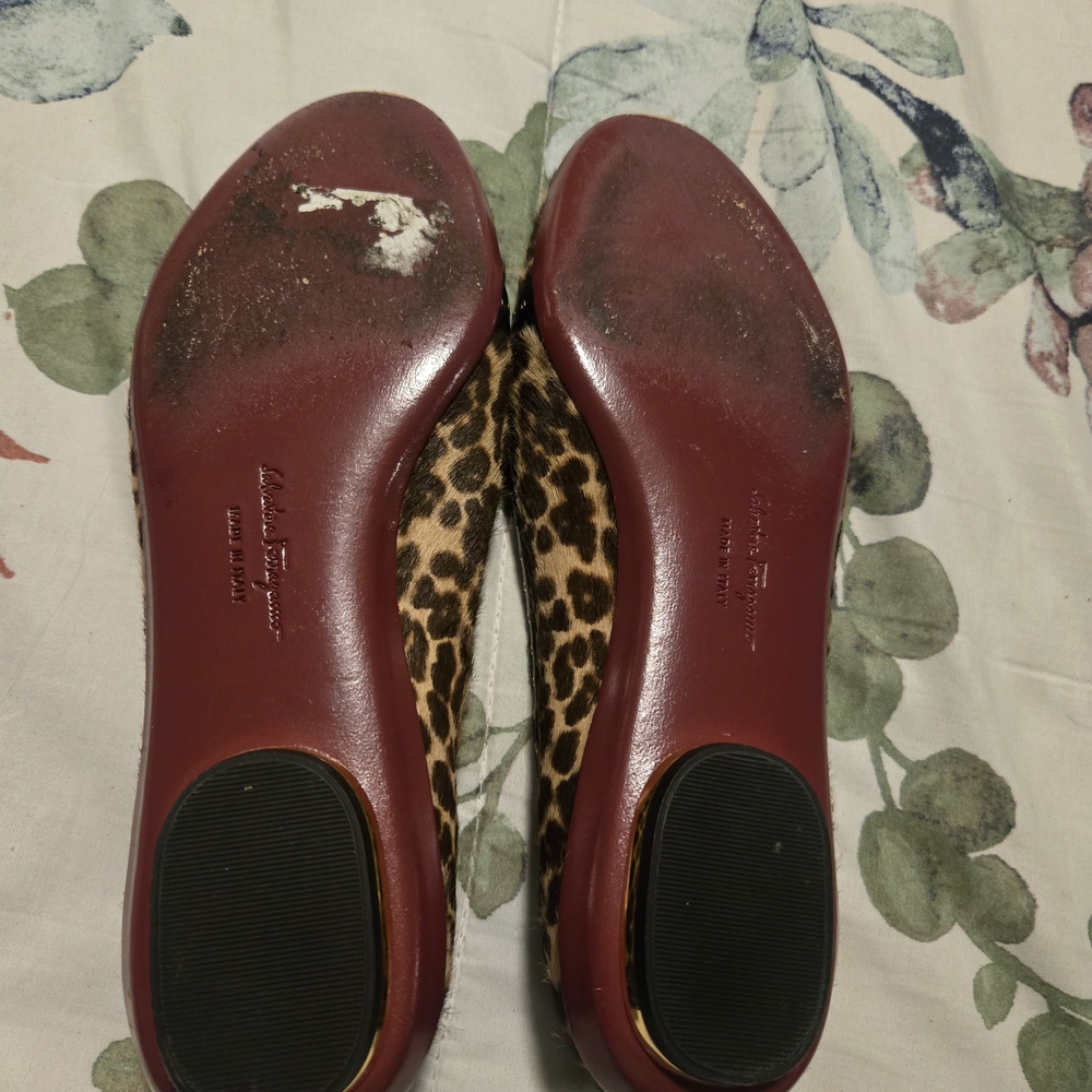 Salvatore Ferragamo Leopard Print Women's Flats - Picture 4 of 16